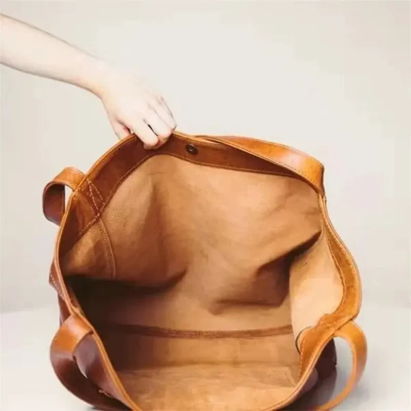Grand sac à main en cuir souple pratique
