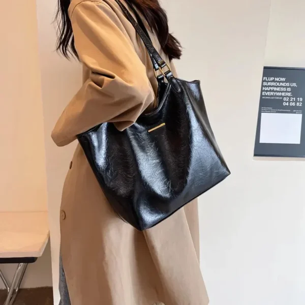 Grand sac à main vintage pratique