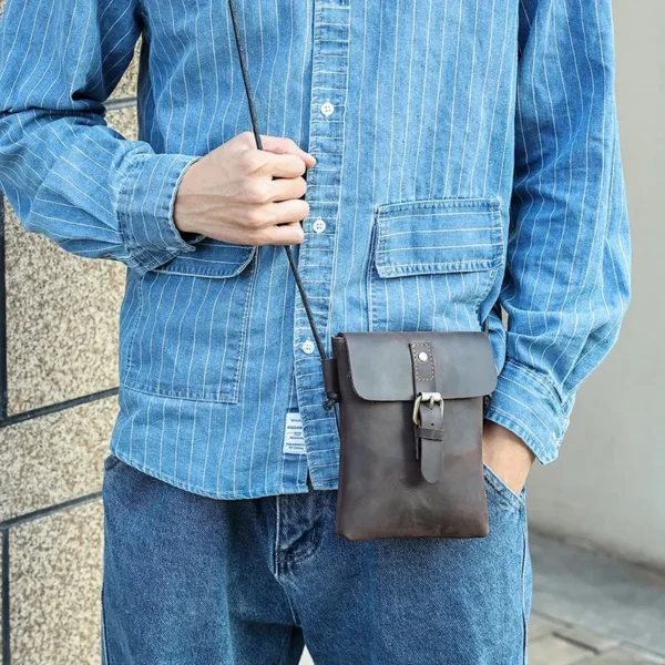 Sac à main bandoulière homme petit format chic