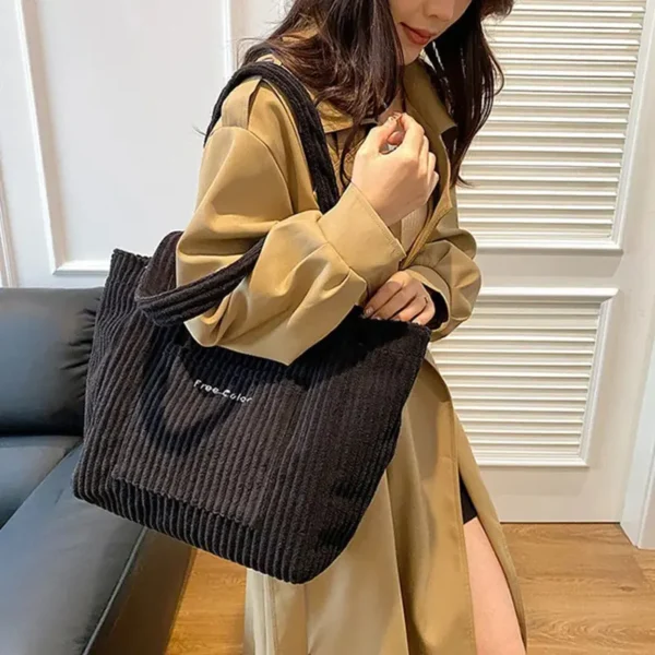Sac à main blanc en velours pratique