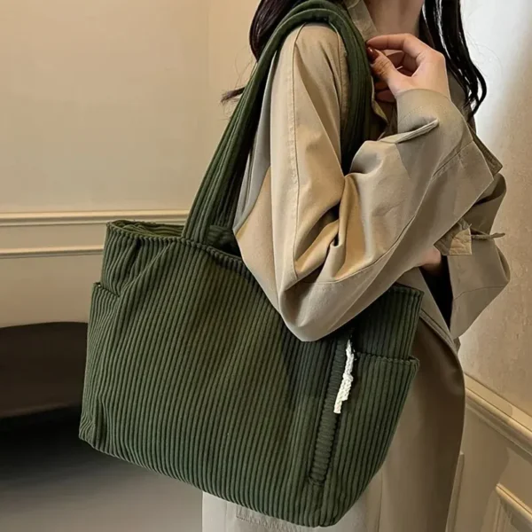 Sac à main jaune en velours tendance