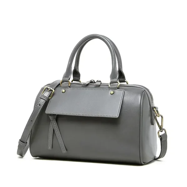 Sac à main noir élégant gris