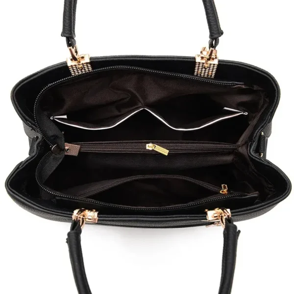 Sac à main rose élégant multipoche
