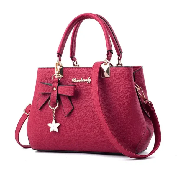 Sac à main rose élégant rouge