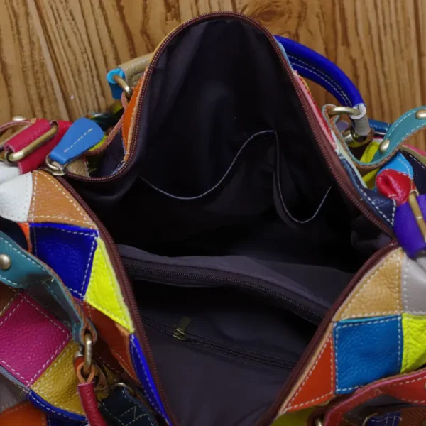 Grand sac à main multicolore intérieur