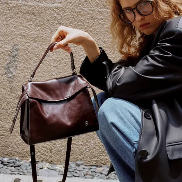 Sac à main femme en cuir souple