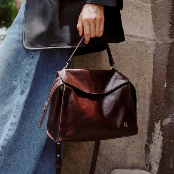 Sac à main femme en cuir souple description